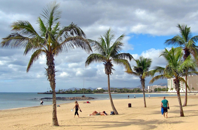 Arrecife Strand